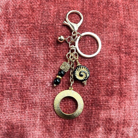 New CIRCLE PENDANT Bag Charm Black, Gold Tone ⭕ - Picture 6 of 8